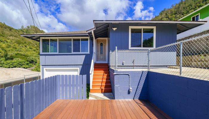 1582  Laulani Street Kalihi Uka, Honolulu home - photo 1 of 20