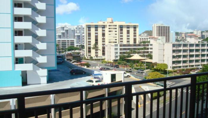 Kapiolani Towers condo # 507, Honolulu, Hawaii - photo 1 of 16