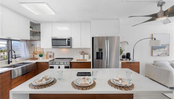 Makiki Towers condo # 601, Honolulu, Hawaii - photo 1 of 1