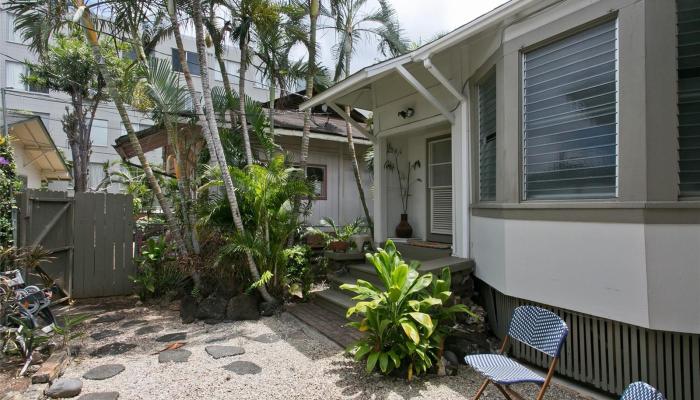 1634  Leilehua Lane Punchbowl Area, Honolulu home - photo 1 of 22