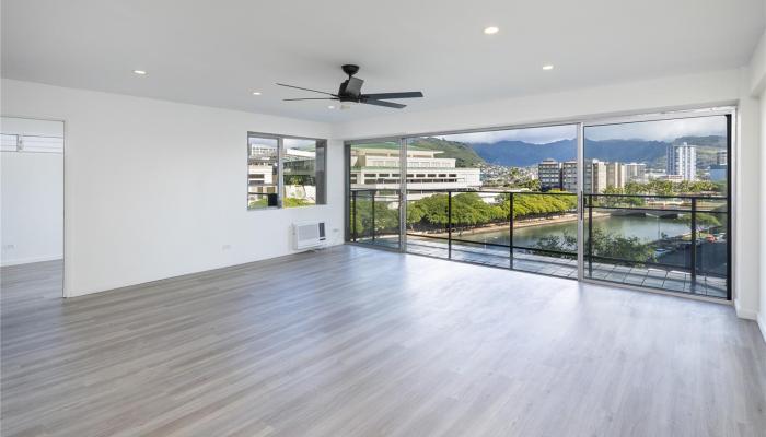 Marina Towers condo # 708, Honolulu, Hawaii - photo 1 of 24