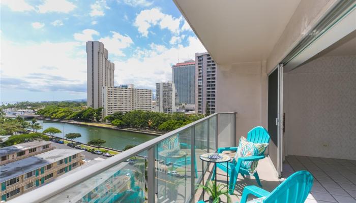 Marina Towers condo # 904, Honolulu, Hawaii - photo 1 of 1