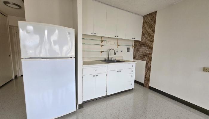 Holiday Manor condo # 1416, Honolulu, Hawaii - photo 1 of 1