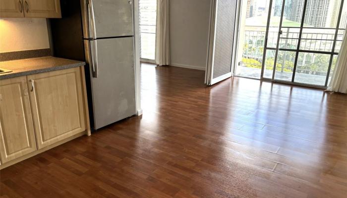 Kapiolani Manor condo # 1606, Honolulu, Hawaii - photo 1 of 1