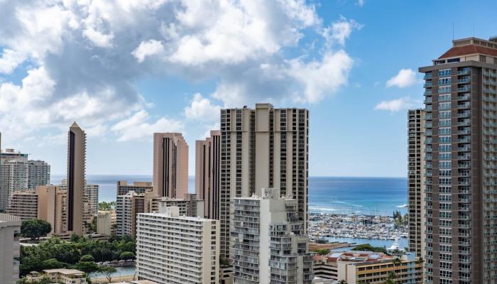 Kapiolani Manor condo # 2510, Honolulu, Hawaii - photo 1 of 1