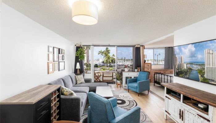 Harbor View Plaza condo # 205, Honolulu, Hawaii - photo 1 of 24