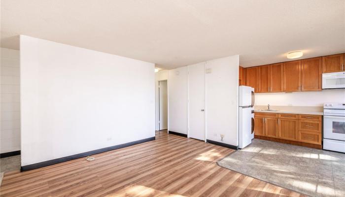 Hale O Kalani Towers condo # 106, Honolulu, Hawaii - photo 1 of 12