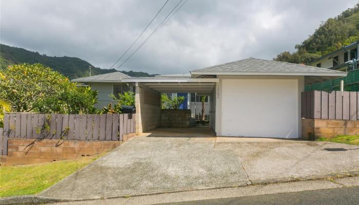 1702  Mahani Loop Kalihi Valley, Honolulu home - photo 1 of 1