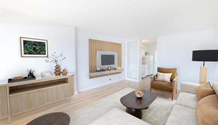 Punahou Hale/Oahuan Tower L condo # 605, Honolulu, Hawaii - photo 1 of 23