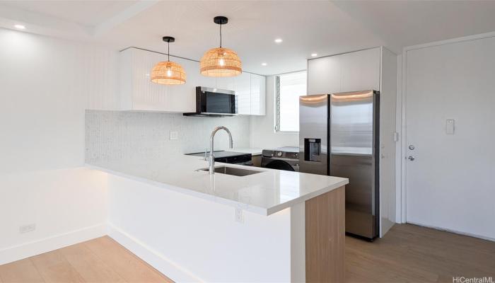 Mokulani Apts condo # 501, Honolulu, Hawaii - photo 1 of 25