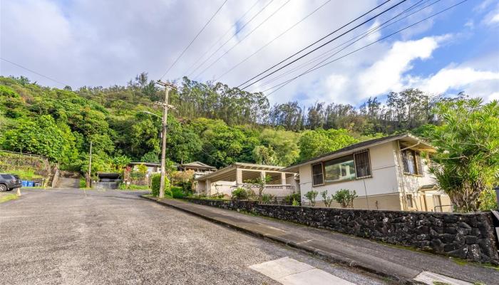 1716  Kuikele Street Kalihi Valley, Honolulu home - photo 1 of 24