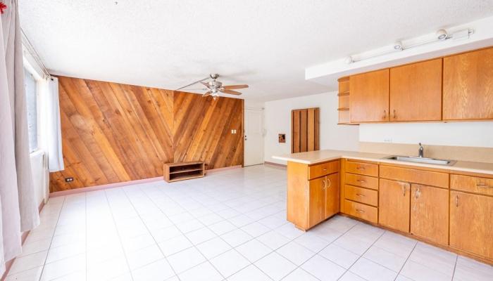 Tiare Apts condo # 106, Honolulu, Hawaii - photo 1 of 21