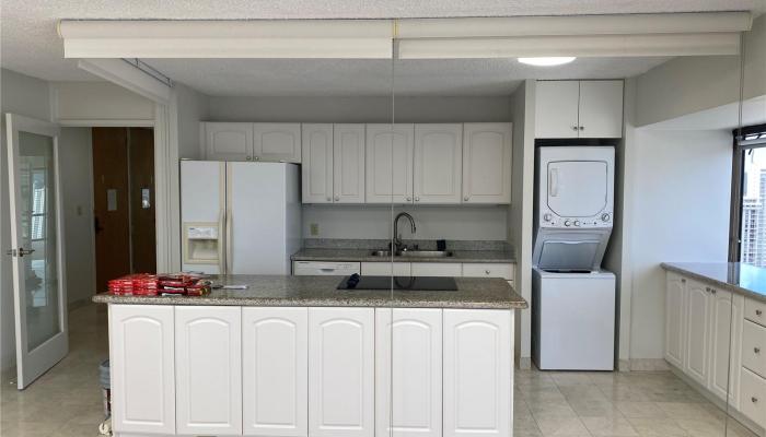 1750 Kalakaua Ave Honolulu - Rental - photo 1 of 1