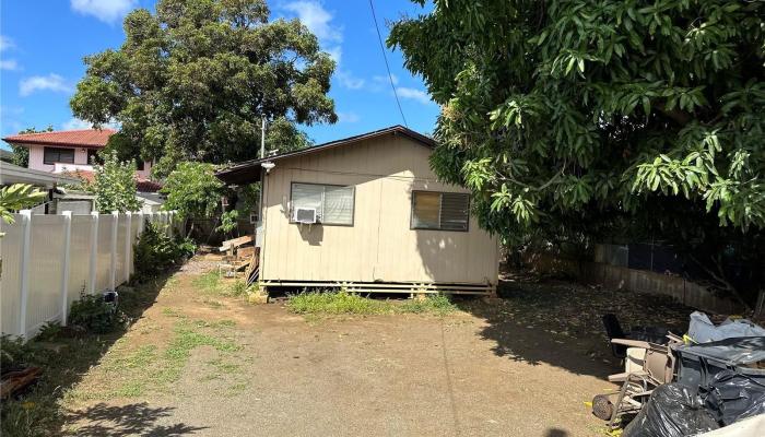 1751  Ahuula Street Kapalama, Honolulu home - photo 1 of 5