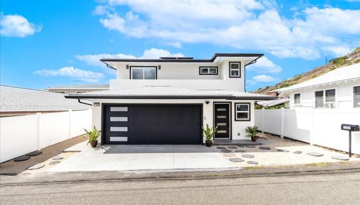 1760  Palolo Ave Palolo, Diamond Head home - photo 1 of 25