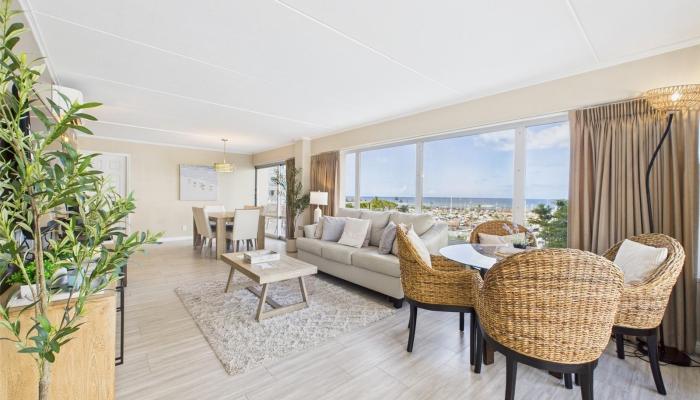 Ilikai Apt Bldg condo # 510, Honolulu, Hawaii - photo 1 of 24