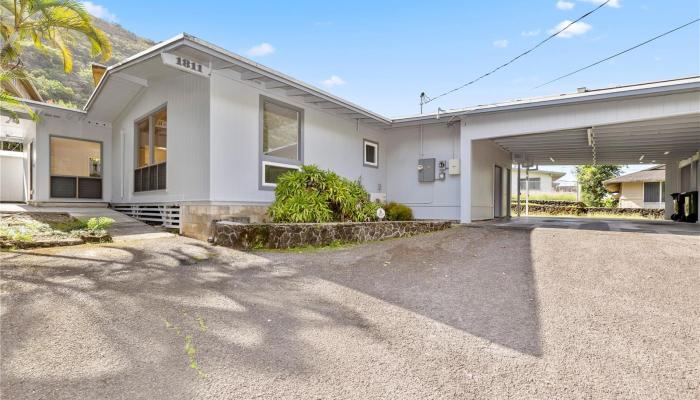 1811  Ala Aolani Street Moanalua Valley, Honolulu home - photo 1 of 1