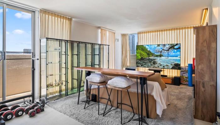 SUMMER PALACE condo # 2501, Honolulu, Hawaii - photo 1 of 20