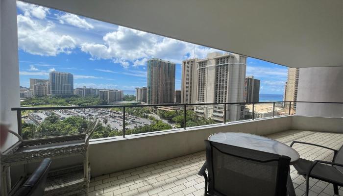 Canterbury Pl condo # 18B, Honolulu, Hawaii - photo 1 of 13