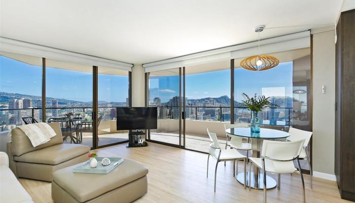 Canterbury Pl condo # 36D, Honolulu, Hawaii - photo 1 of 1