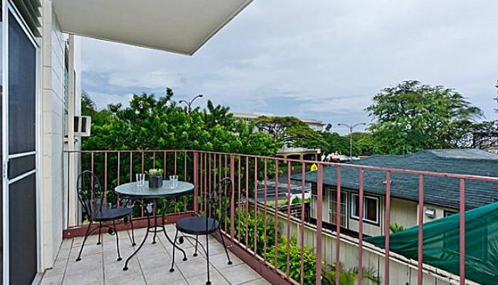 University Court Apts condo # 201, Honolulu, Hawaii - photo 1 of 1