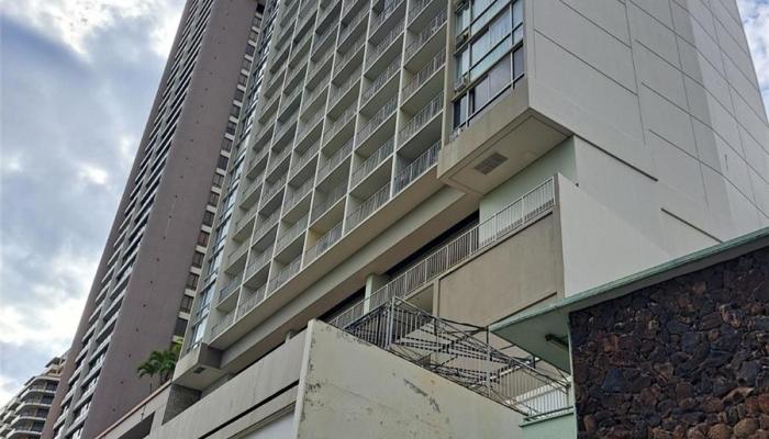 Inn on the Park condo # 1401, Honolulu, Hawaii - photo 1 of 11