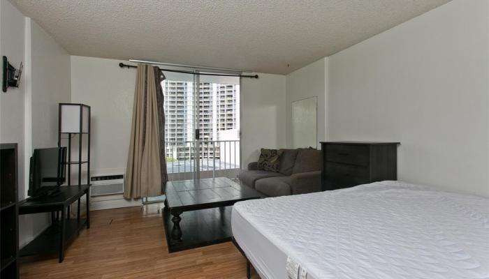 Inn On The Park condo # 604, Honolulu, Hawaii - photo 1 of 13