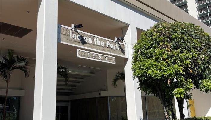 1920 Ala Moana Blvd Honolulu Oahu commercial real estate photo1 of 6