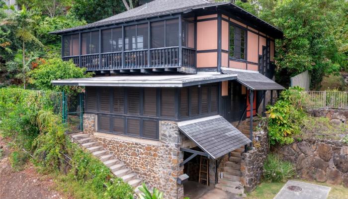 1923  Uluwehi Place Manoa Area, Honolulu home - photo 1 of 23