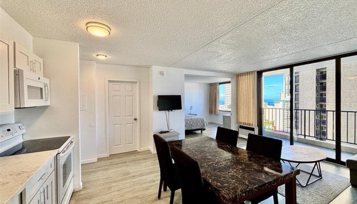 201 Ohua Ave Honolulu - Rental - photo 1 of 16