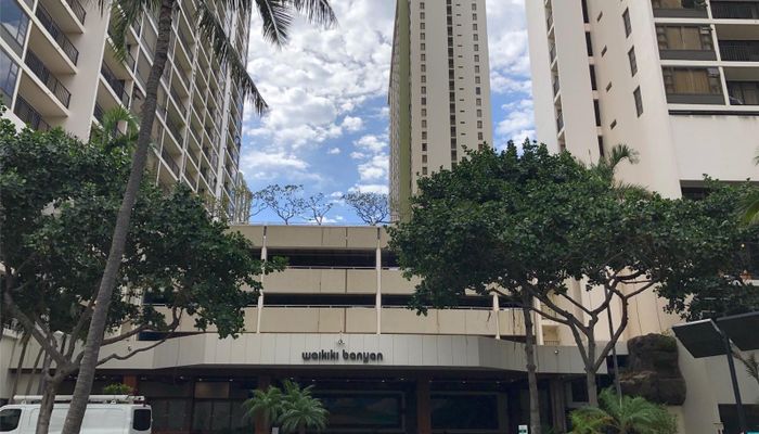 Waikiki Banyan condo # 811-I, Honolulu, Hawaii - photo 1 of 23