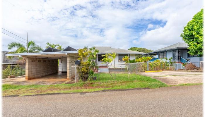 2027  Hillcrest Street Kamehameha Heights, Honolulu home - photo 1 of 23