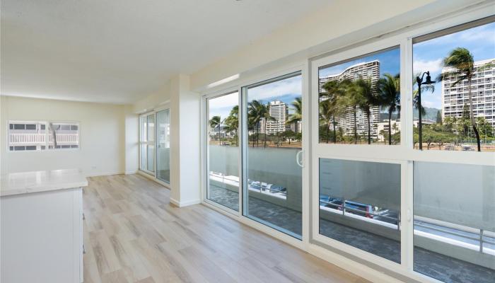 2085 Ala Wai Blvd Honolulu - Rental - photo 1 of 24