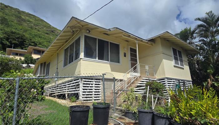 2086  Palolo Ave Palolo, Diamond Head home - photo 1 of 19