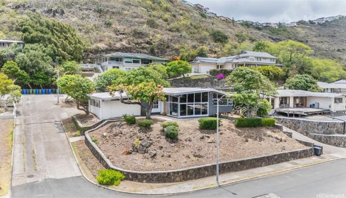 210  Hao Street Aina Haina Area, Diamond Head home - photo 1 of 1