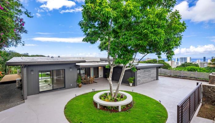 2103  Kalawahine Place Makiki Heights, Honolulu home - photo 1 of 1