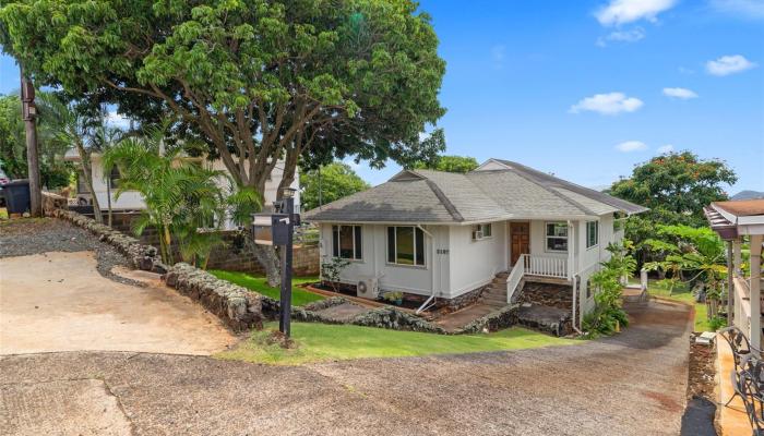 2107  Makanani Drive Kamehameha Heights, Honolulu home - photo 1 of 25