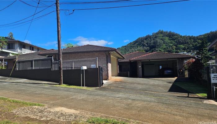 2114  Halina Street Kalihi Valley, Honolulu home - photo 1 of 22