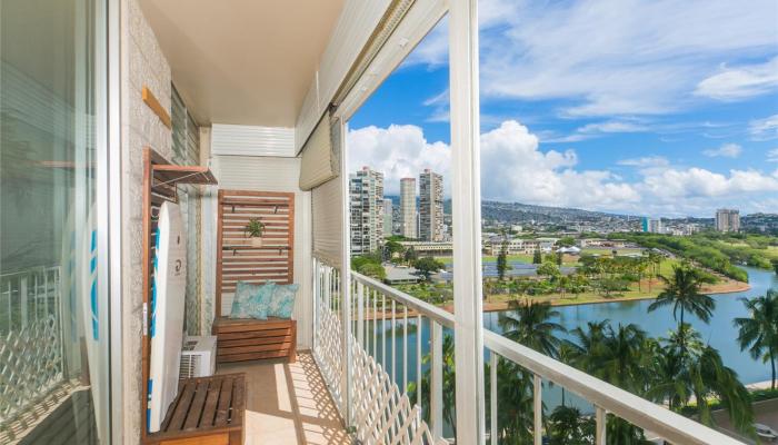 Hale Moani condo # 1102, Honolulu, Hawaii - photo 1 of 20