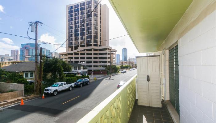 Fern Terrace condo # 101, Honolulu, Hawaii - photo 1 of 22