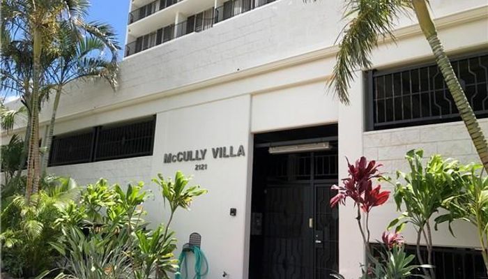 McCully Villa condo # 1405, Honolulu, Hawaii - photo 1 of 10