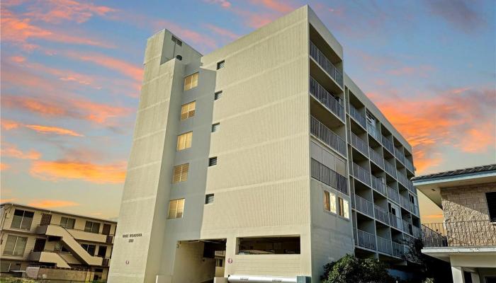 Hale Hoaloha condo # 604, Honolulu, Hawaii - photo 1 of 1