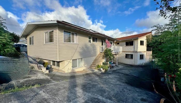 2123  Wilson St Kalihi-upper, Honolulu home - photo 1 of 25