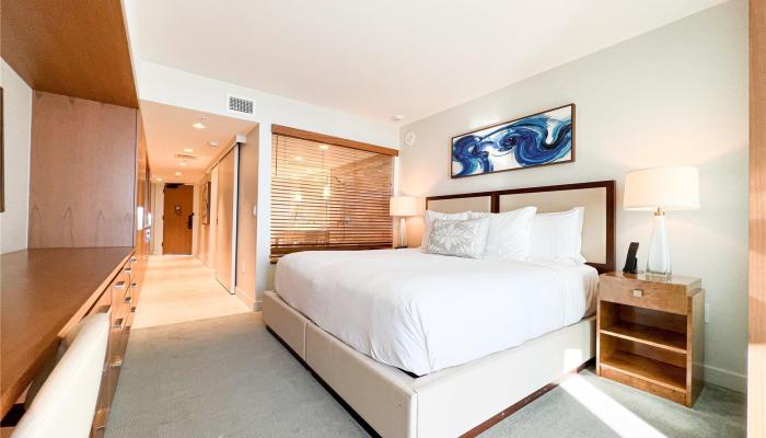The Ritz-Carlton Residences condo # 2308, Honolulu, Hawaii - photo 1 of 19