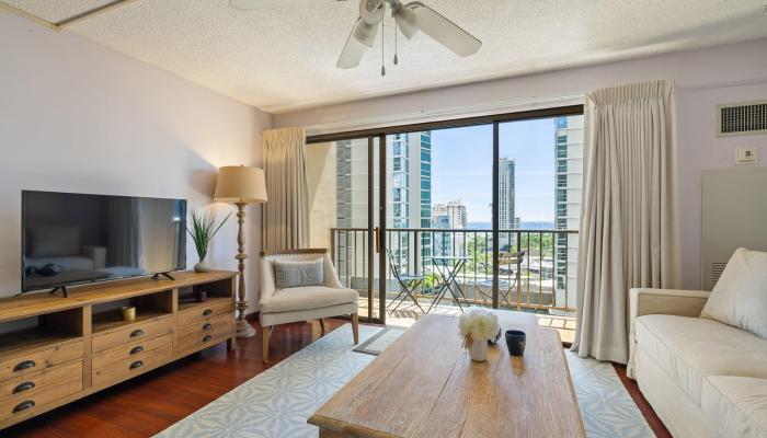 Four Paddle condo # 1407, Honolulu, Hawaii - photo 1 of 19