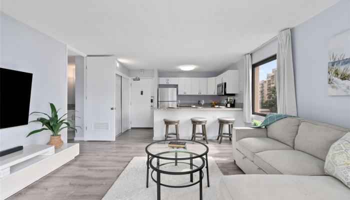 Four Paddle condo # 502, Honolulu, Hawaii - photo 1 of 1