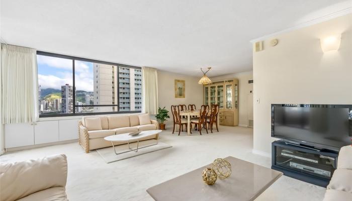 Aloha Towers condo # DH1701 (17J), Honolulu, Hawaii - photo 1 of 1