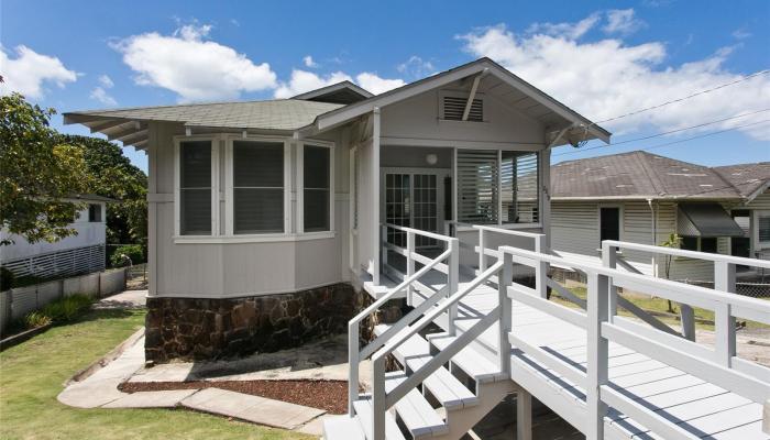 2219  Star Road Pauoa Valley, Honolulu home - photo 1 of 21