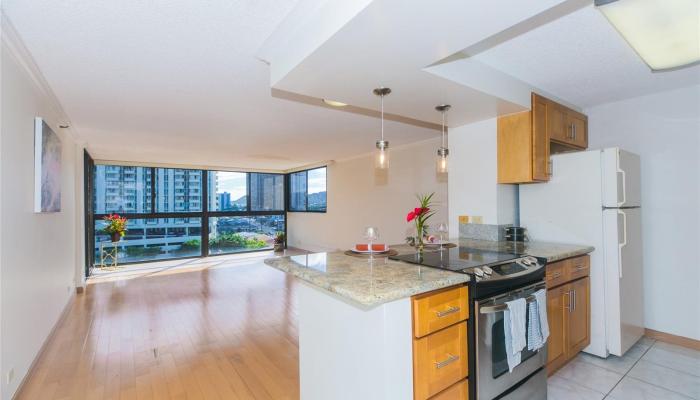 Parkside Tower condo # 902, Honolulu, Hawaii - photo 1 of 1