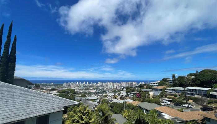 2222 St Louis Drive Honolulu - Rental - photo 1 of 1